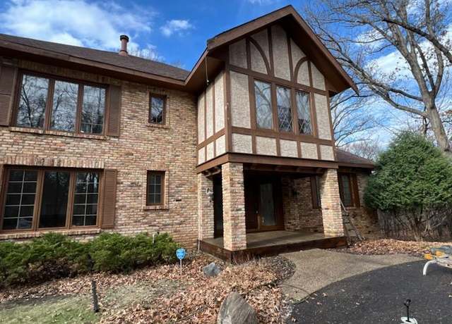 Property at 2700 Olde Wood Ct, Minnetonka, MN 55391, 4 beds, 4 baths