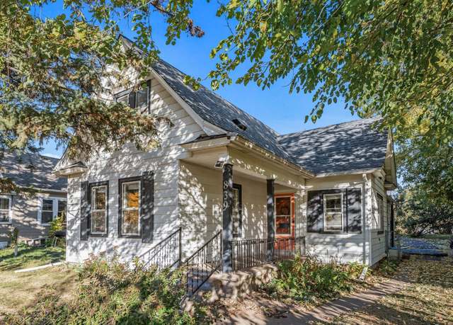 Property at 839 Englewood Ave, Saint Paul, MN 55104, 2 beds, 1 bath