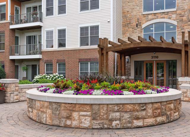 Property at 3110 N Chestnut St #105, Chaska, MN 55318, 2 beds, 2 baths