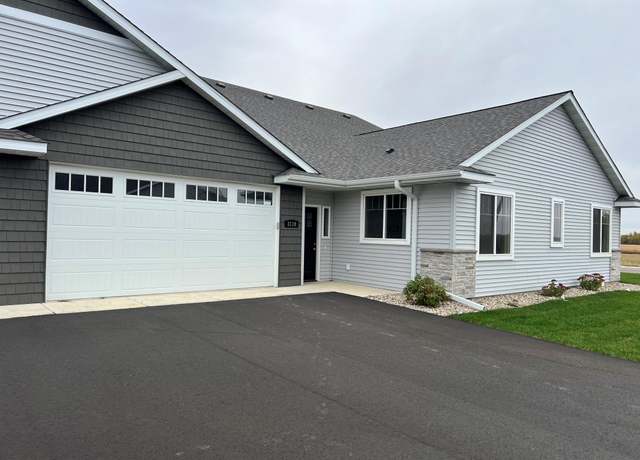 Property at 3106 Bassett Dr, Mankato, MN 56001, 3 beds, 2 baths