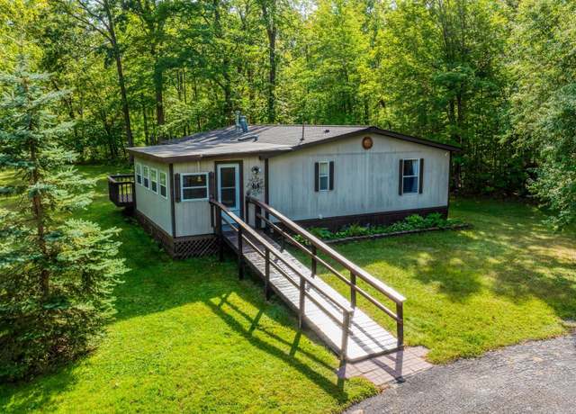Property at 27131 Beltrami Line Rd, Farden Twp, MN 56601, 3 beds, 2 baths