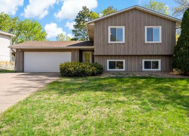 Property at 12024 Chesholm Ln, Eden Prairie, MN 55347, 4 beds, 2 baths
