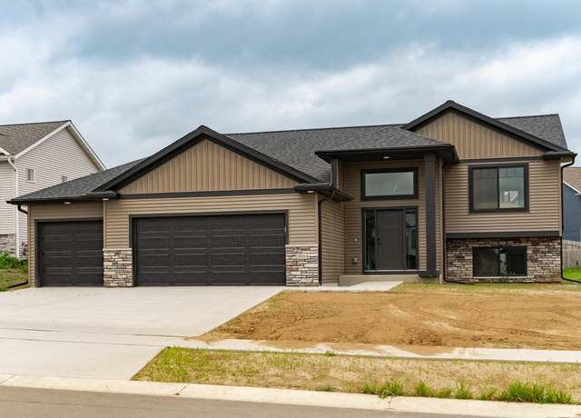 Property at 1806 Brandt Dr NE, Byron, MN 55920, 4 beds, 3 baths