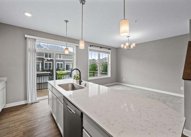 Property at 5040 93rd Ln N, Brooklyn Park, MN 55443, 3 beds, 3 baths