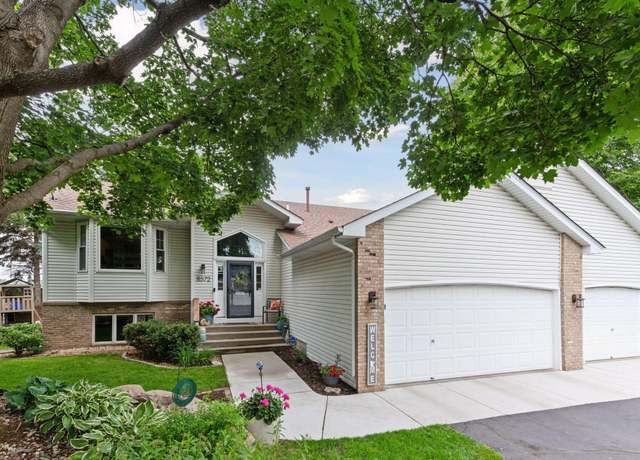 Property at 8572 Alisa Ct, Chanhassen, MN 55317, 5 beds, 3 baths