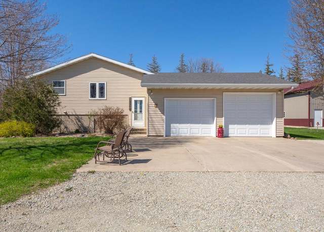 Property at 19023 Davis Ave, Faribault, MN 55021, 2 beds, 2 baths