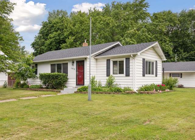 Property at 1475 Eldridge Ave E, Maplewood, MN 55109, 4 beds, 2 baths