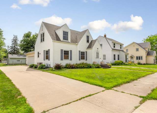 Property at 215 Plainview St, Owatonna, MN 55060, 2 beds, 2 baths