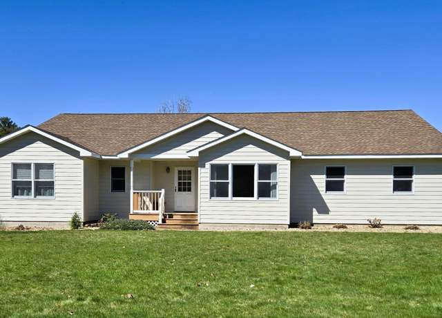 Property at 601 Stewart Ct, Mora, MN 55051, 3 beds, 2 baths