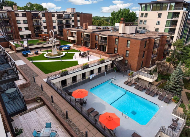 Property at 48 Groveland Ter Unit B304, Minneapolis, MN 55403, 1 bed, 1 bath