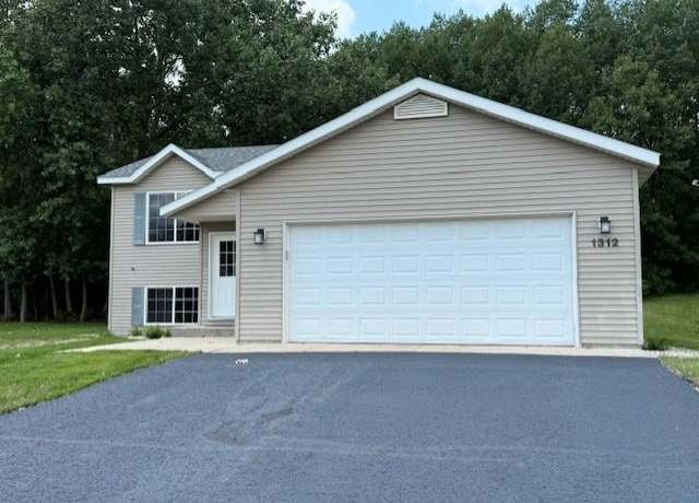 Property at 1312 Natures Trl, Alexandria, MN 56308, 4 beds, 2 baths