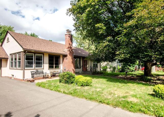 Property at 2225 Larpenteur Ave E, Maplewood, MN 55109, 3 beds, 2 baths