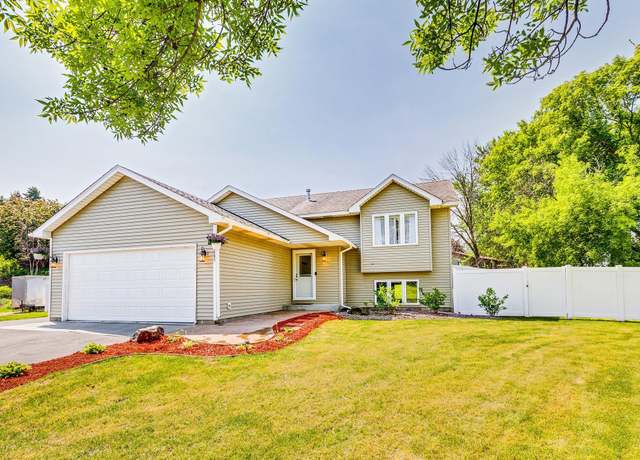 Property at 18095 Exeter Pl, Farmington, MN 55024, 4 beds, 2 baths