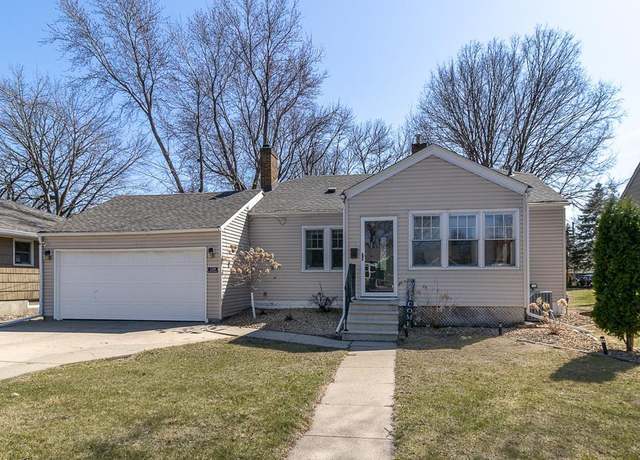 Property at 129 Rose St, Mankato, MN 56001, 3 beds, 2 baths