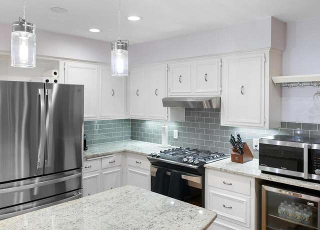 Property at 16303 Blenheim Way, Minnetonka, MN 55345, 4 beds, 3 baths