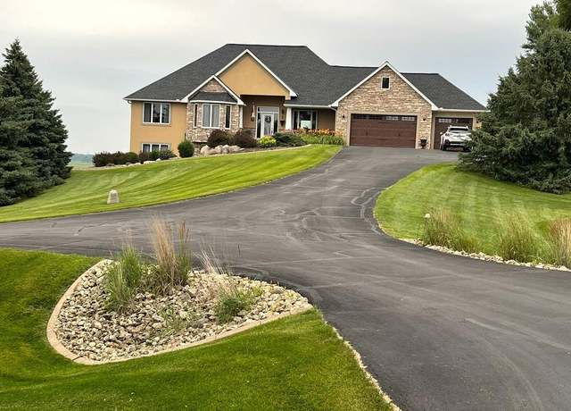 Property at 20837 Bentley Ct, Farmington, MN 55024, 4 beds, 4 baths