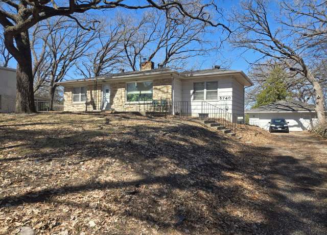 Property at 5740 Golden Valley Rd, Golden Valley, MN 55422, 3 beds, 2 baths