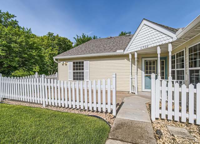 Property at 6928 Inverness Trl, Inver Grove Heights, MN 55077, 2 beds, 2 baths