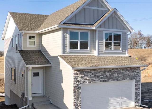 Property at 1582 76th St W, Inver Grove Heights, MN 55077, 4 beds, 3 baths