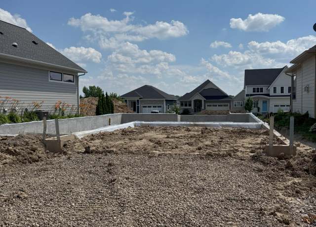 Property at 320 Laurel Curv, Golden Valley, MN 55426, 4 beds, 3 baths