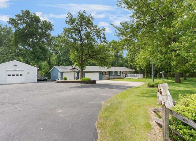 Property at 18945 Agent Dr, Sauk Centre, MN 56378, 4 beds, 3 baths