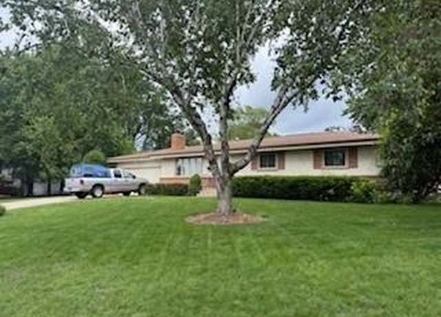 Property at 9241 Russell Ave S, Bloomington, MN 55431, 4 beds, 2 baths