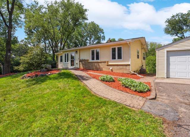 Property at 6618 Stillwater Blvd N, Oakdale, MN 55128, 4 beds, 2 baths