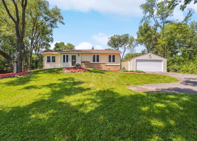 Property at 6618 Stillwater Blvd N, Oakdale, MN 55128, 4 beds, 2 baths