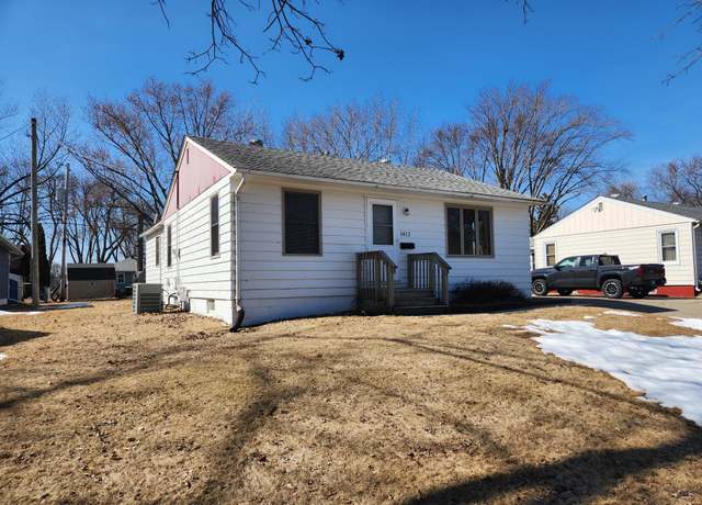 Property at 1412 Manor Ave, Albert Lea, MN 56007, 3 beds, 1 bath
