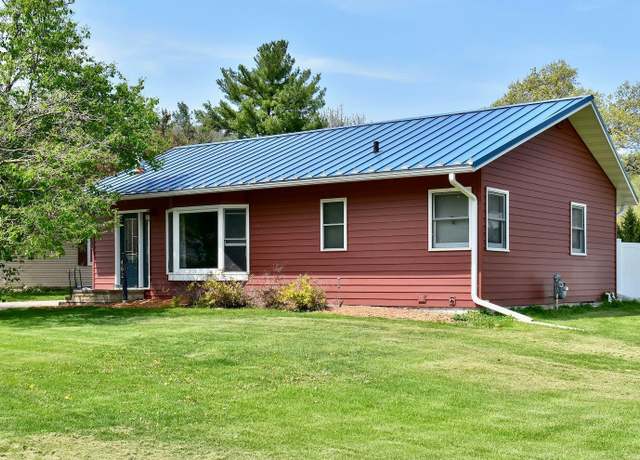 Property at 462 Glenview Dr, Winona, MN 55987, 3 beds, 2 baths