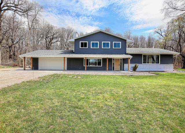 Property at 25755 E Comfort Dr, Wyoming, MN 55013, 3 beds, 3 baths