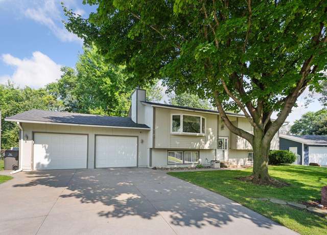 Property at 1485 Cardinal Ln, Chaska, MN 55318, 4 beds, 2 baths