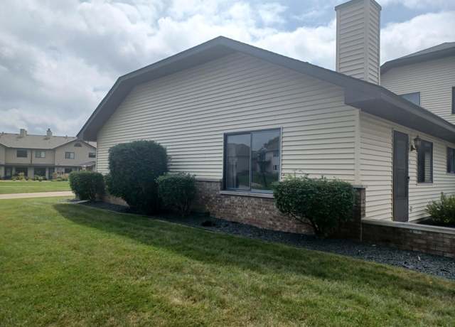 Property at 5505 Orleans Ln N #5, Plymouth, MN 55442, 2 beds, 1 bath