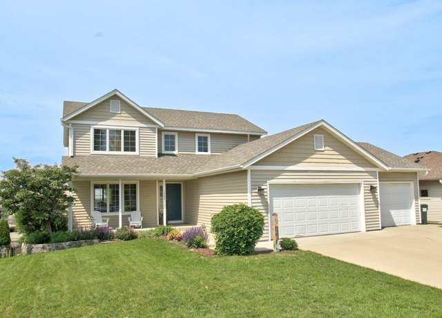 Property at 1007 9th St NW, Kasson, MN 55944, 4 beds, 4 baths