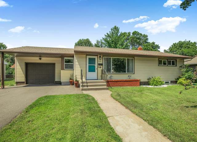 Property at 129 20th Ave S, Saint Cloud, MN 56301, 3 beds, 2 baths