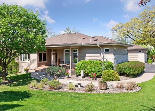 Property at 7057 Crowne Oak Rd, Eden Prairie, MN 55344, 3 beds, 3 baths