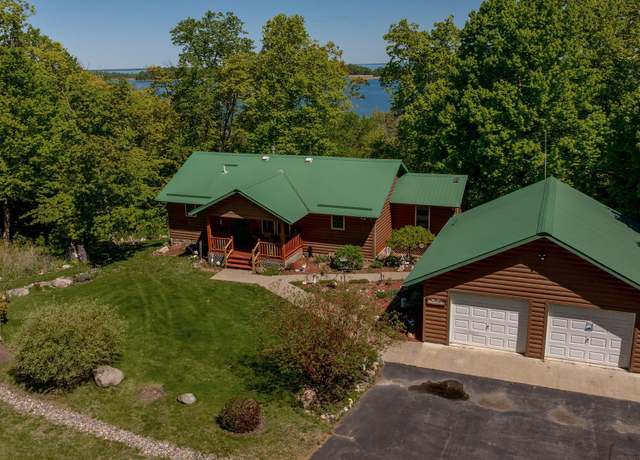 Property at 2064 W View Dr NW, Walker, MN 56484, 3 beds, 2 baths