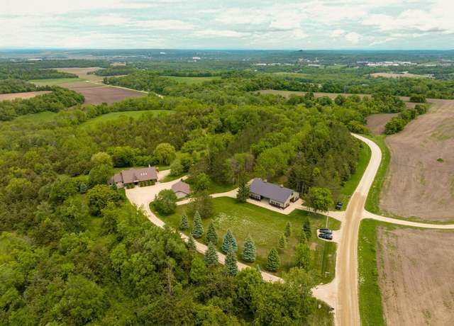 Property at 32875 Stanton Trl, Cannon Falls, MN 55009, 5 beds, 4 baths
