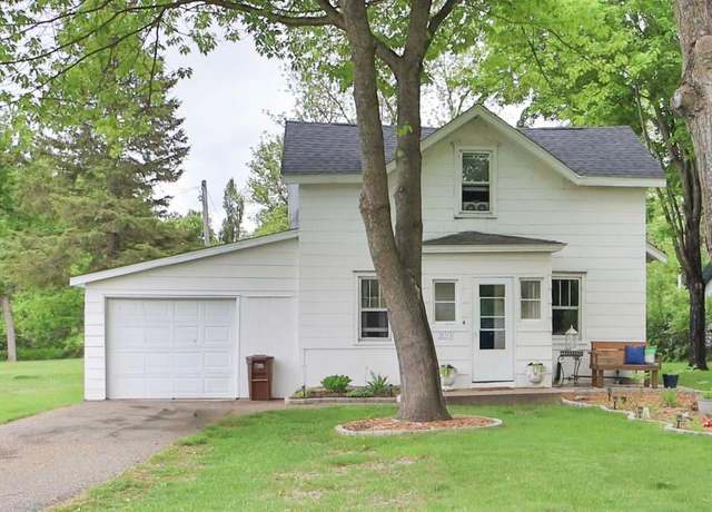 Property at 223 Pacific St SE, Aitkin, MN 56431, 3 beds, 1 bath