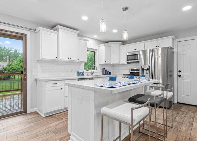 Property at 11508 Georgia Ave N, Champlin, MN 55316, 3 beds, 2 baths