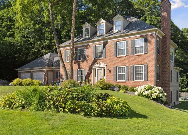 Property at 18500 Beaverwood Rd, Minnetonka, MN 55345, 5 beds, 4 baths