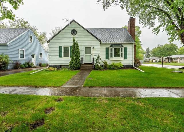 Property at 502 13th St N, Moorhead, MN 56560, 4 beds, 2 baths