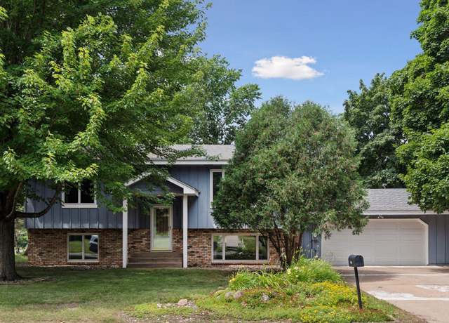 Property at 4801 Kent Dr, Shoreview, MN 55126, 3 beds, 2 baths