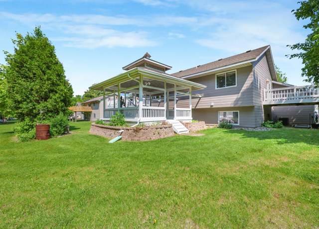 Property at 212 Greenbriar Ln, Buffalo, MN 55313, 5 beds, 3 baths
