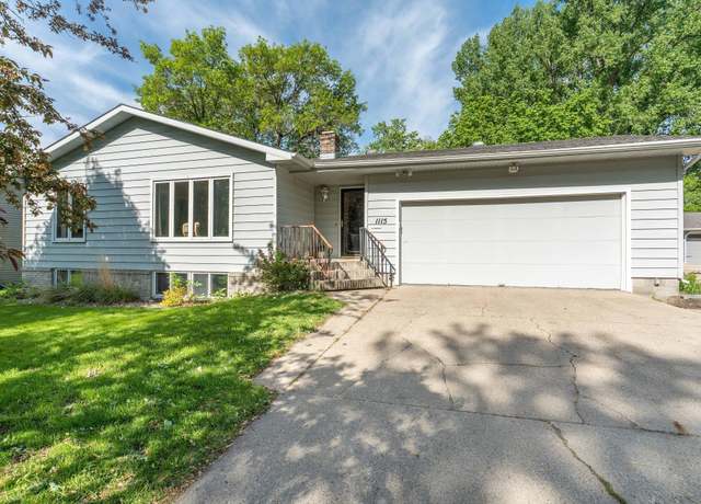 Property at 1115 Mitchell Pl, Fergus Falls, MN 56537, 4 beds, 3 baths