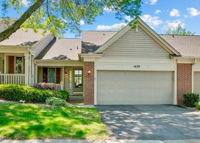Property at 1439 Summit Shores Dr, Burnsville, MN 55306, 2 beds, 3 baths