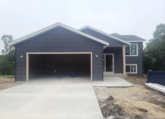 Property at 2408 15 St SE, Rochester, MN 55904, 2 beds, 2 baths