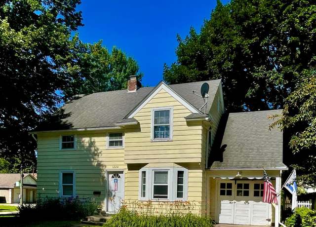 Property at 1224 Saint Joseph Ave, Albert Lea, MN 56007, 3 beds, 2 baths
