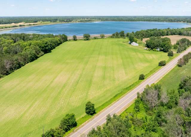 Property at 6822 Oneka Lake Blvd N, Hugo, MN 55038