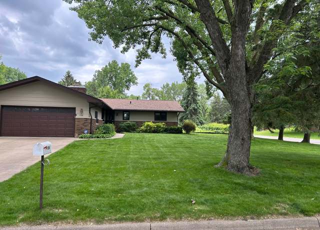 Property at 1754 Maple Ln, Roseville, MN 55113, 3 beds, 3 baths